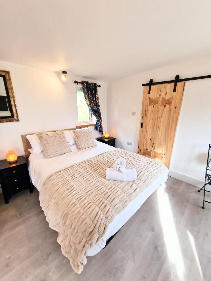 Kaoglen Lodge - Fawn Pod - Hot Tub - Dogs - Pitlochry - Luxury Blairgowrie and Rattray Exterior photo